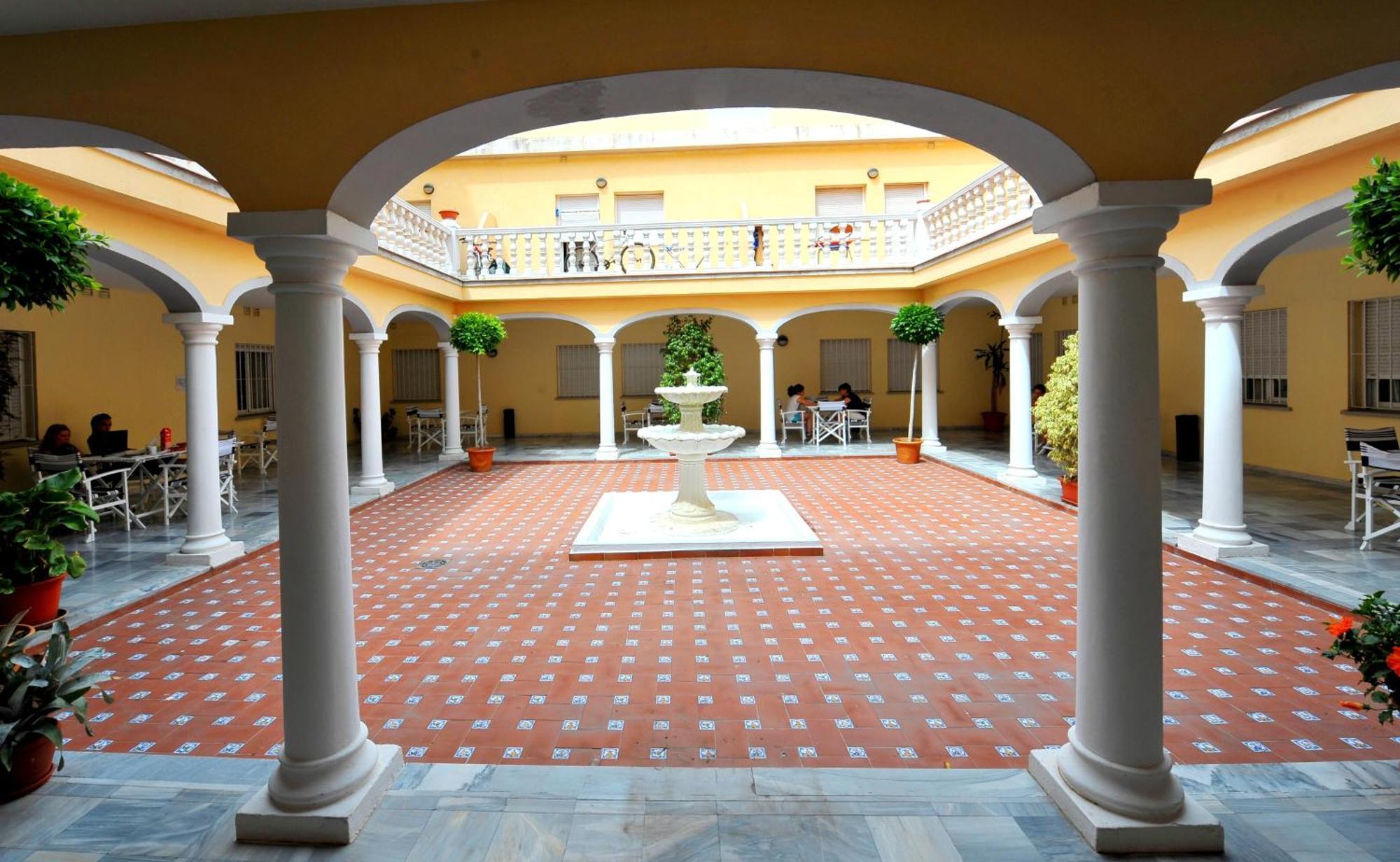 Micampus Malaga Student Residence エクステリア 写真